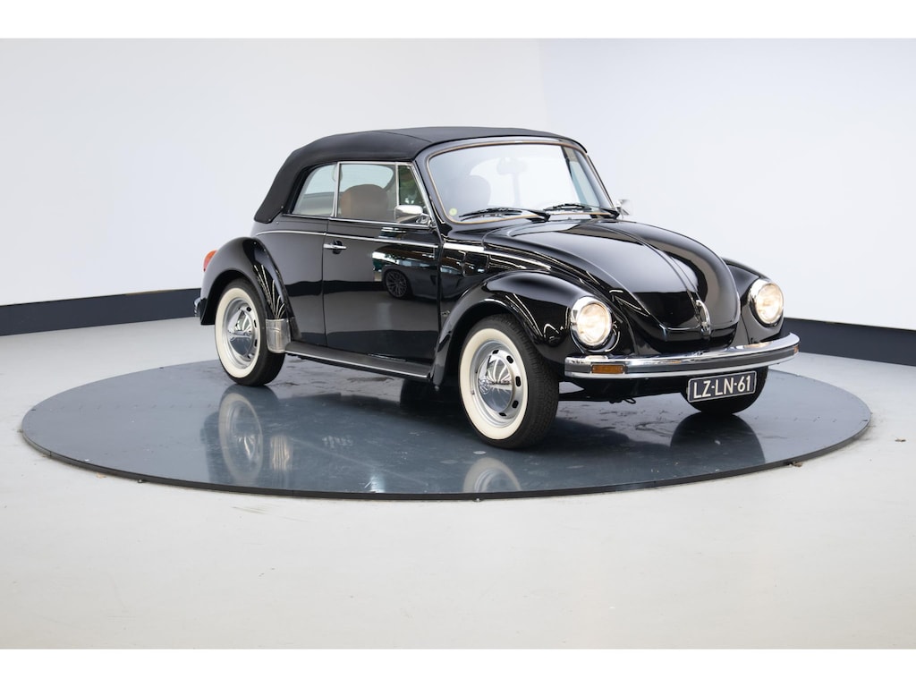 Volkswagen Kever Cabriolet 1303 LS | Gereviseerde motor | Nieuw Gespoten |