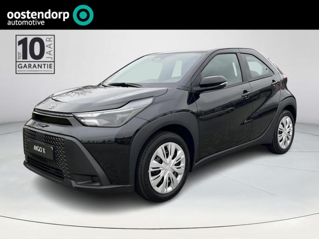 Toyota Aygo X Hybrid 115 play **HYBRIDE/ AUTOMAAT/ SNEL LEVERBAAR**