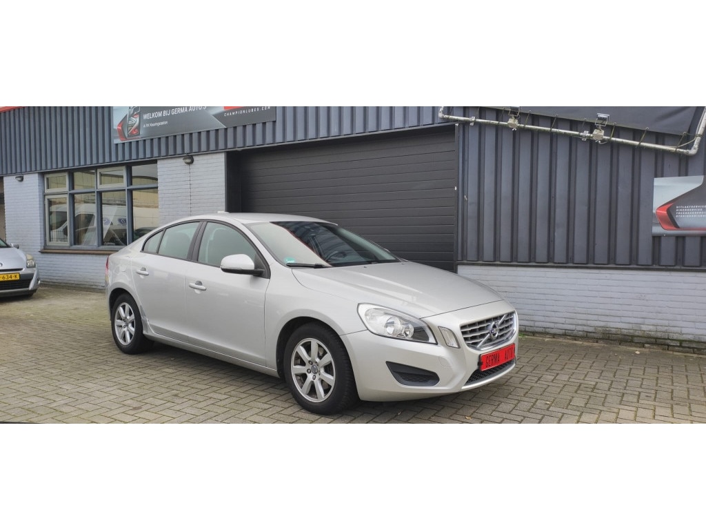 Volvo S60 1.6 T4 Kinetic met 180 pk. Automaat!!!