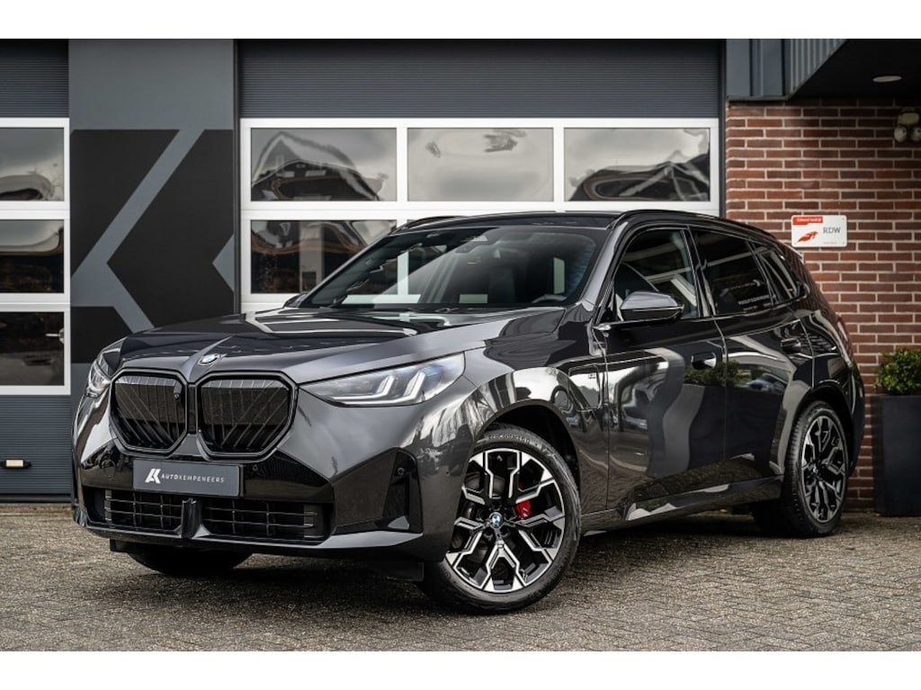 BMW X3 30e xDrive M Sport Pro | Shadow | Iconic | Harman/Kardon | Head-Up | Memory Seats | 360° | Driving Ass. Plus | Trekhaak | 20' Inch |