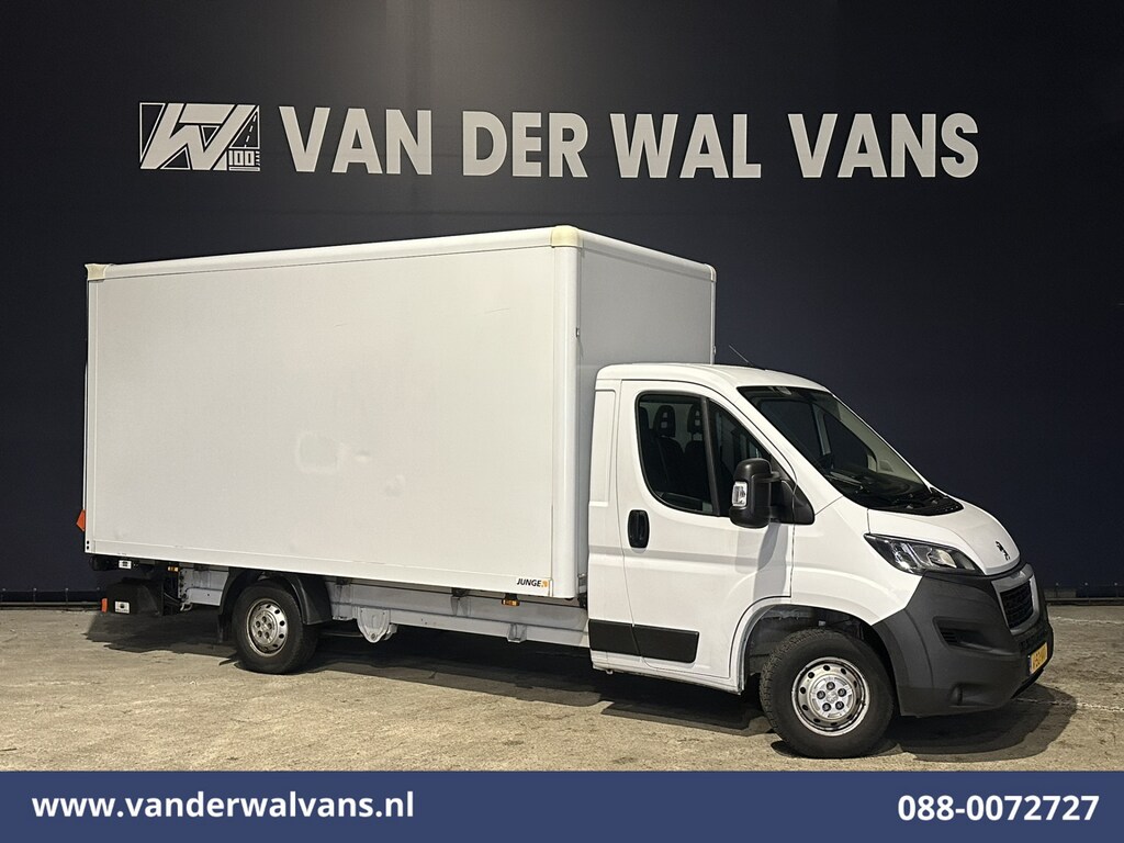 Peugeot Boxer 2.2 BlueHDi 141pk Bakwagen 436cm Lang Laadklep Euro6 Airco | 1055kg laadvermogen | Camera Cruisecontrol, Bijrijdersbank.