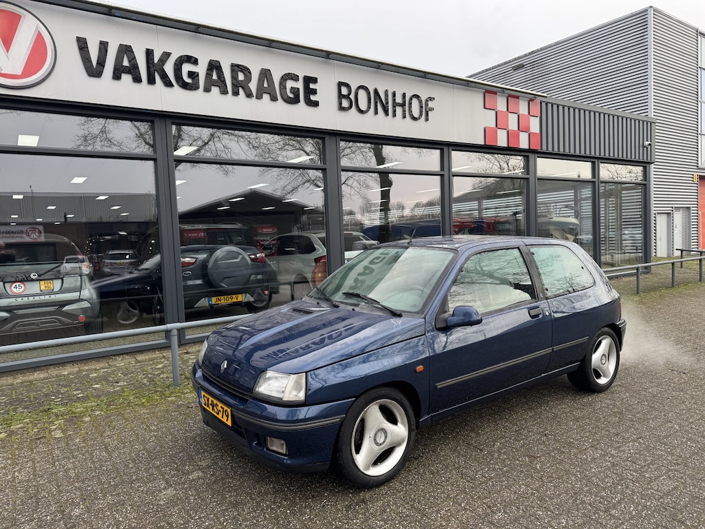 Renault Clio 1.8-16V