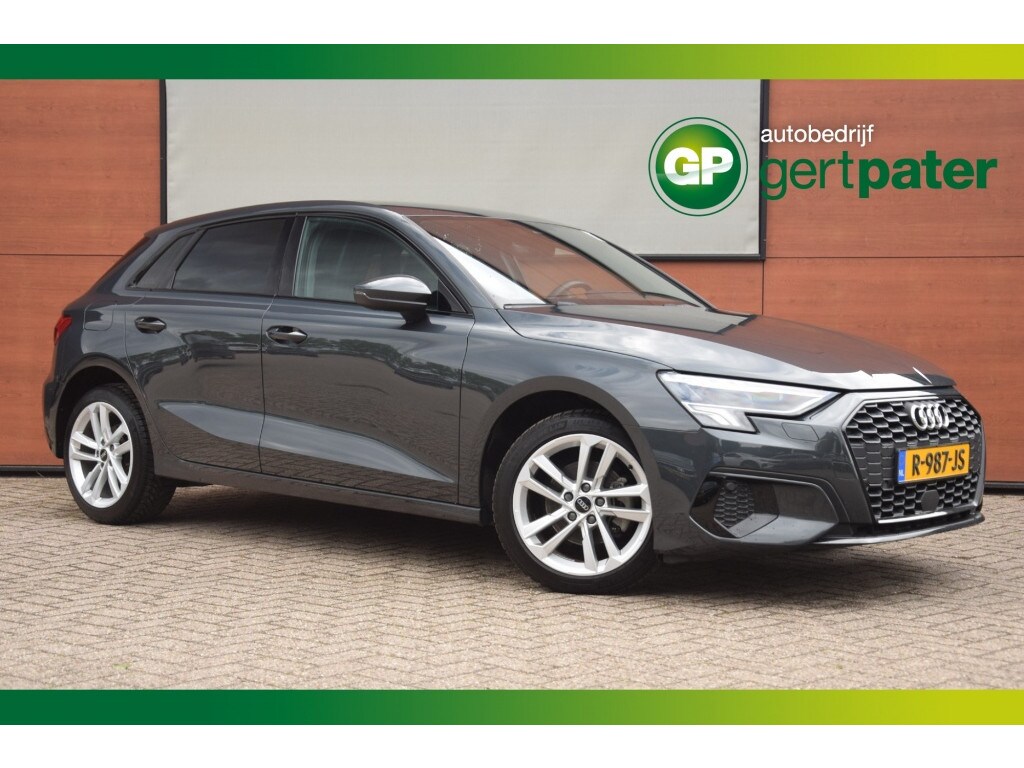 Audi A3 Sportback 30TFSI Advanced Edition Sportstoelen/LED/AdaptiveCruise/Zwart op