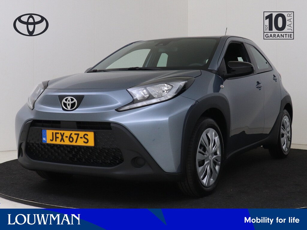Toyota Aygo X 1.0 VVT-i MT Play