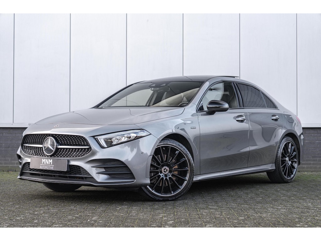 Mercedes-Benz A-klasse 250e AMG |Pano|Camera|Burmester