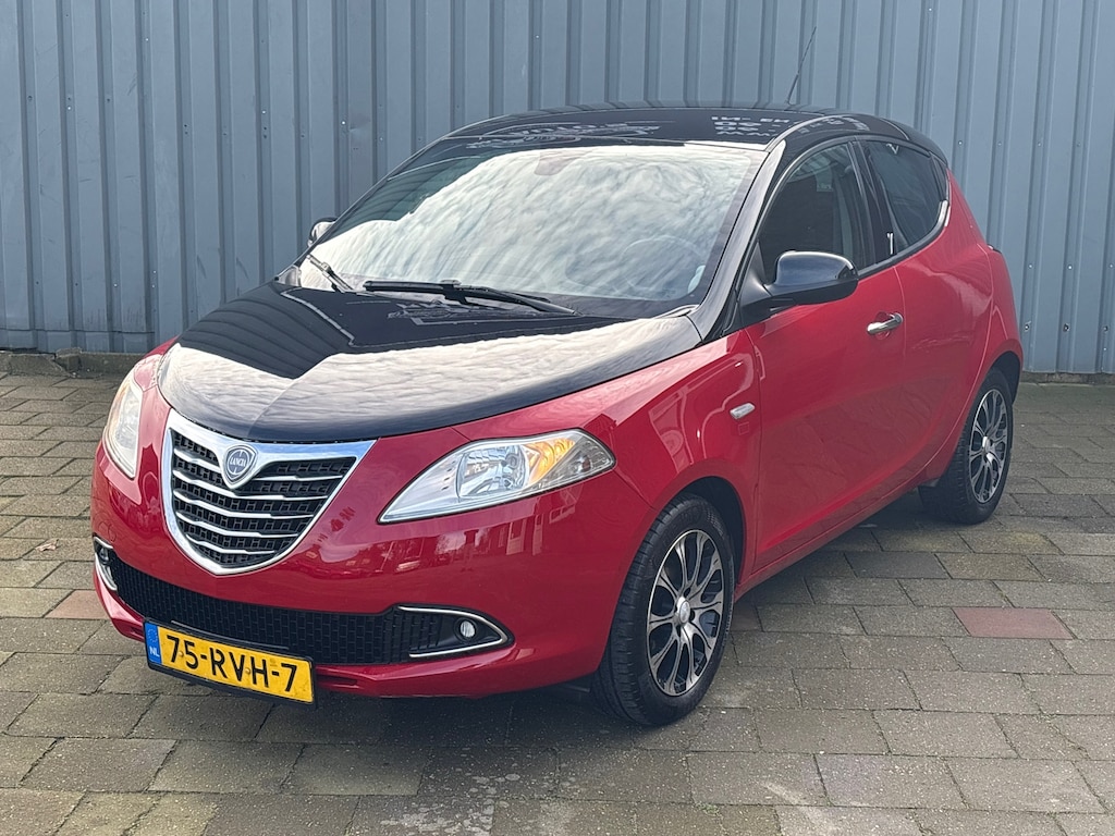 Lancia Ypsilon 0.9 TwinAir Nieuwe APK | Airco