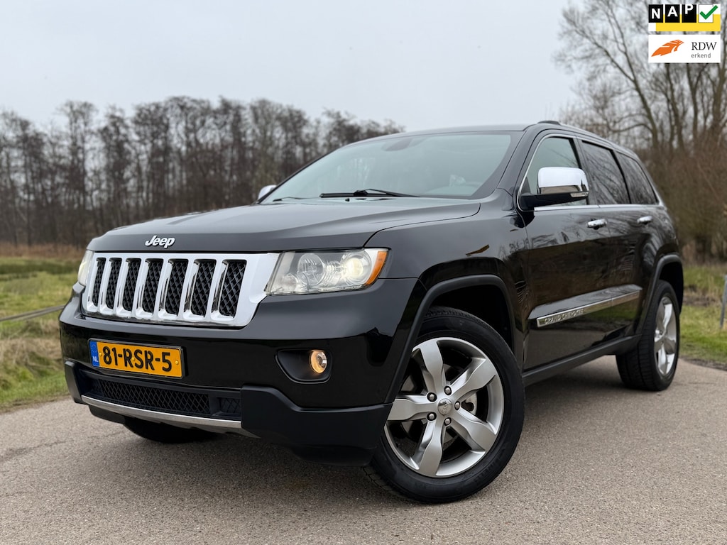 Jeep Grand Cherokee 3.6 Overland Automaat / Youngtimer / Panoramadak / Leder / Stoelverwarming / Navi / Clima / Trekhaak /