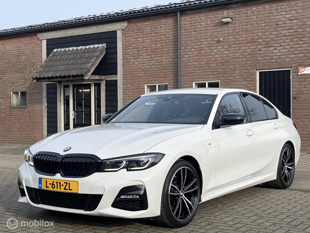 BMW 3-Serie 320i Business Edition Plus M-Sport Laser Camera Garantie Premium Bmw