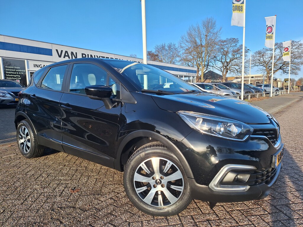 Renault Captur 0.9 TCe Limited TREKHAAK