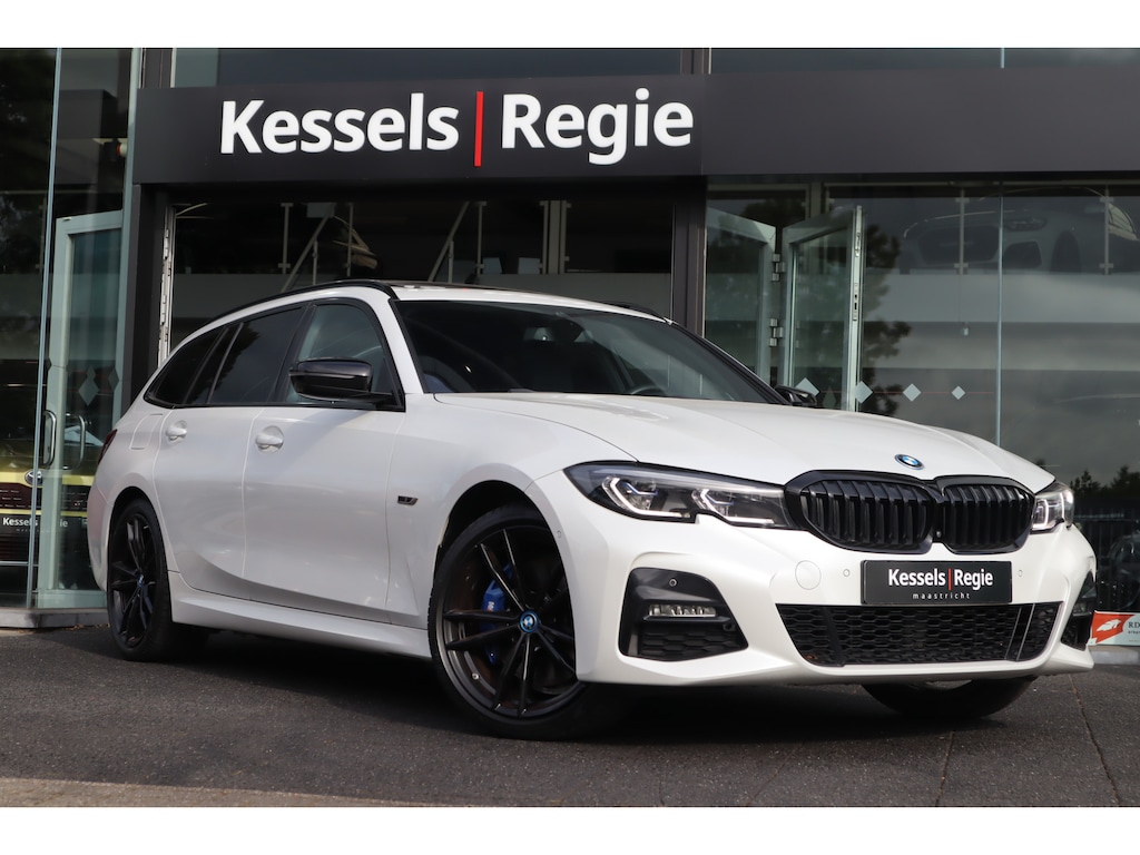 BMW 3-Serie Touring 330e M-sport | Pano | Memory | Laser | El.Haak | 360 | Carbon | HiFi | Keyless | 19” | Bliss | Ambient | Pearl White