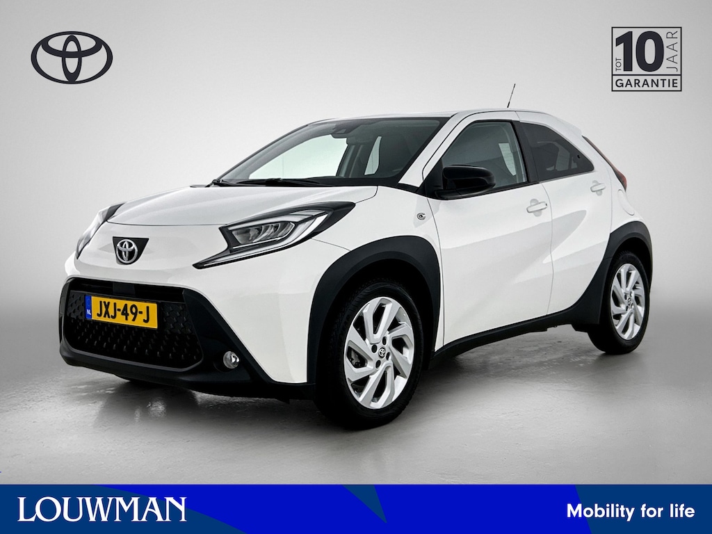 Toyota Aygo X 1.0 VVT-i MT first | LED verlichting | BTW Voertuig | Stoelverwarming |