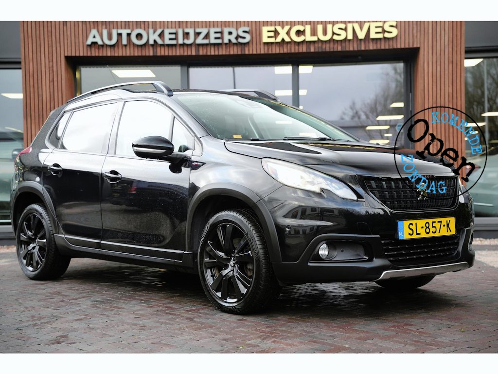 Peugeot 2008 1.2 PureTech GT-line Black on black Panoramadak Lederen bekleding