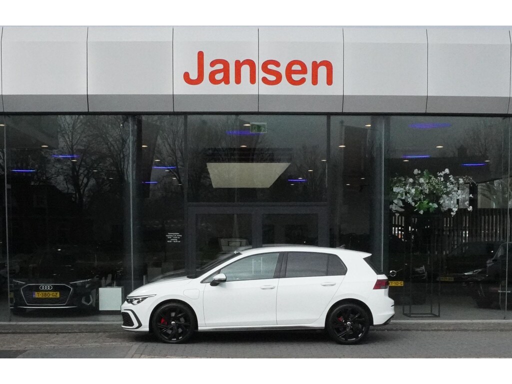 Volkswagen Golf 1.4 eHybrid GTE | BLACKLINE | CARPLAY | NAVI | STOELVERW | 18 INCH