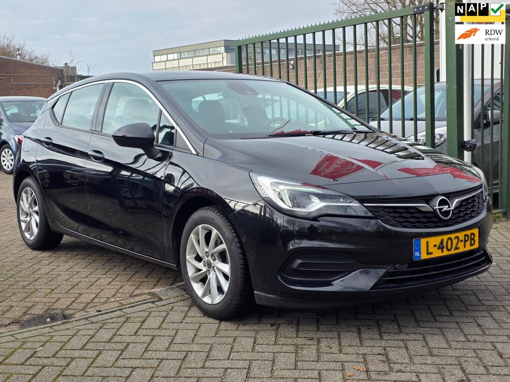 Opel Astra 1.2 Elegance 2e eigenaar dealer onderhouden navigatie achteruit camera parkeer sensor cruis control