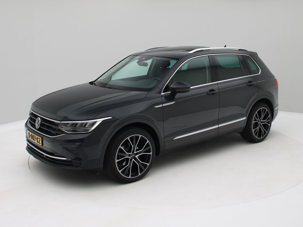 Volkswagen Tiguan 1.5 TSI Life Business Aut. Panorama / Elec.Achterklep / Origineel NL