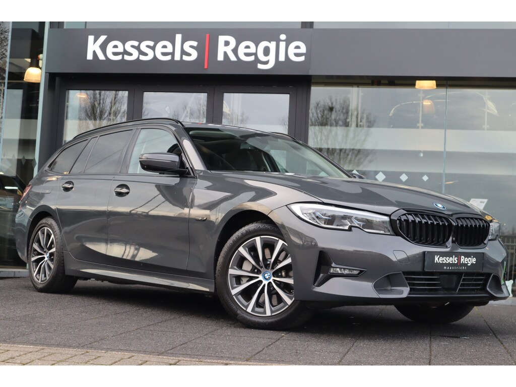 BMW 3-Serie Touring 330e xDrive | Pano | Laser | HuD | 360 | ACC | BLIS | HiFi | Ambient | Keyless | Dravit