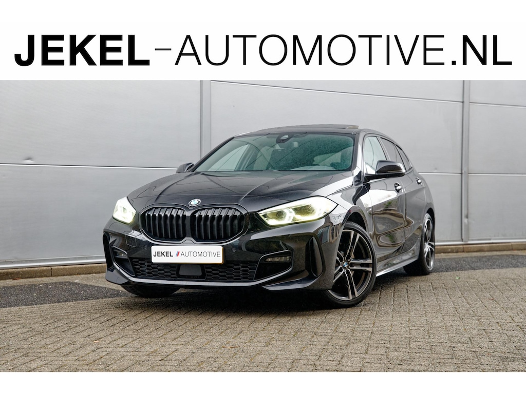 BMW 1-Serie 118i M-Sport Panoramadak, Pro pakket, Camera, Apple Car Play