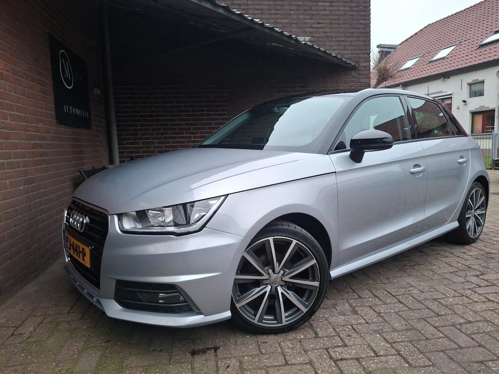 Audi A1 Sportback 1.0 TFSI Adrenalin 95PK DSG S-Line Cruise Controle / Bluetooth / Airco /