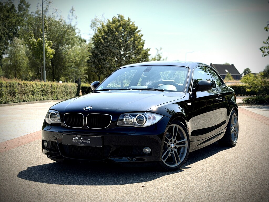 BMW 1-Serie Coupé 125i High Executive AUT / M-SPORT / PANO / SHADOW / VOL!!!