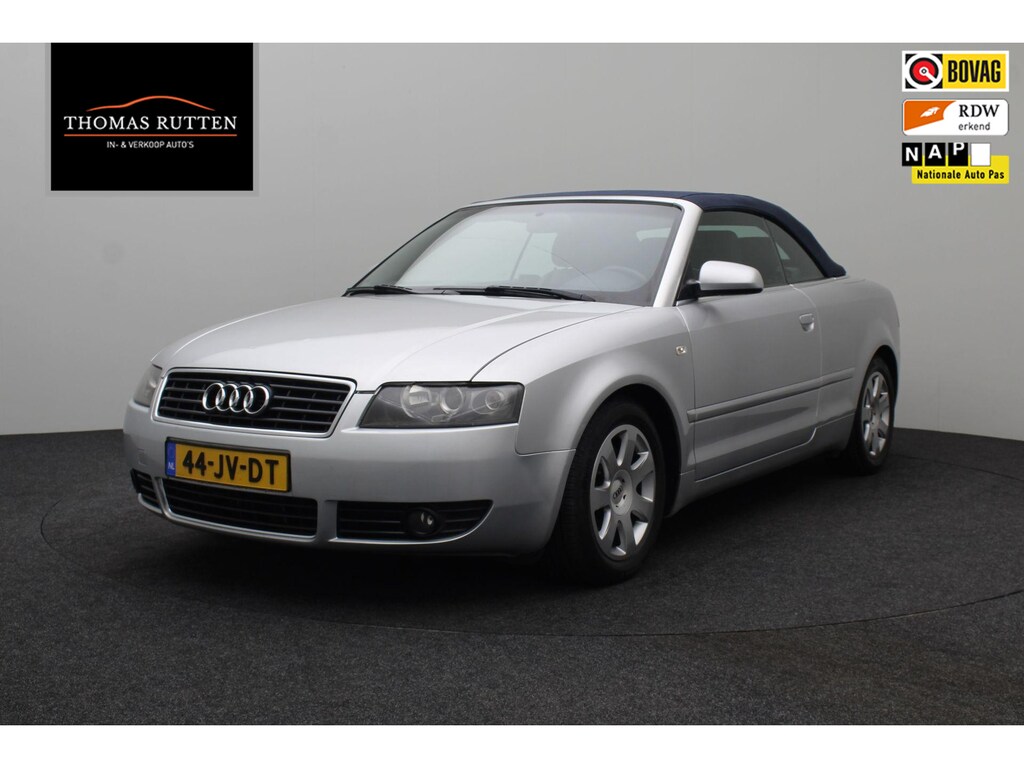 Audi A4 Cabriolet 2.4 V6 Exclusive 2002 | Elektrisch Bedienbare Kap | Elektrisch Verstelbare Stoelen | Lichtmetalen Velgen | Climate Control | Stuurwiel Bediening | Parkeersensoren | 2 Sleutels | Nationale Autopas