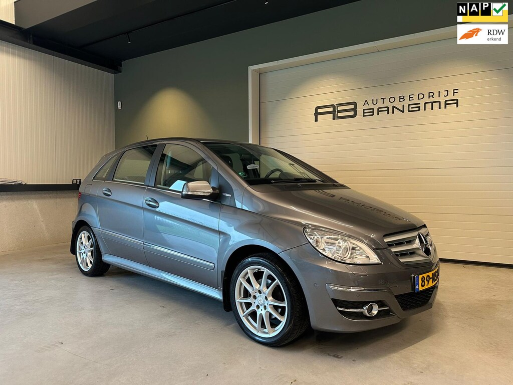 Mercedes-Benz B-klasse 180 BUSINESSCLASS|LEDEREN BEKLEDING|CLIMA AIRCO|TREKHAAK|ISOFIX|CRUISE CONTROL|NAVIGATIE|LM-VELG|nweAPK+OH!