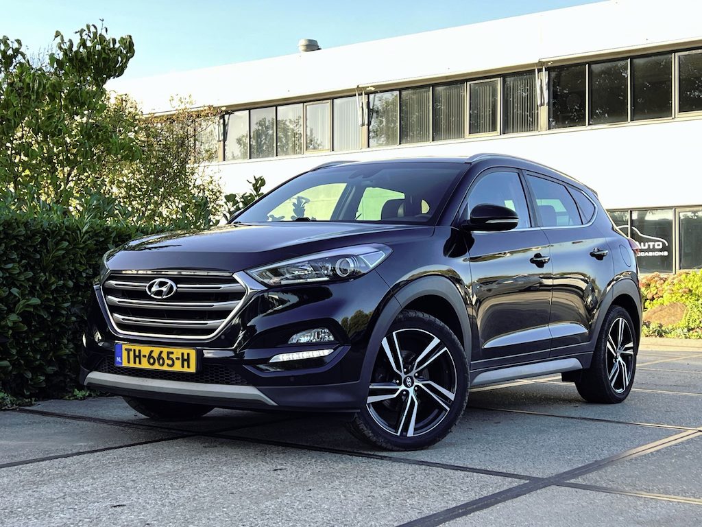 Hyundai Tucson 1.7 CRDi Comfort |LEDER|NAVI|CLIMA|CAMERA|STOELVERW|TREKHAAK| 18296 / 4554