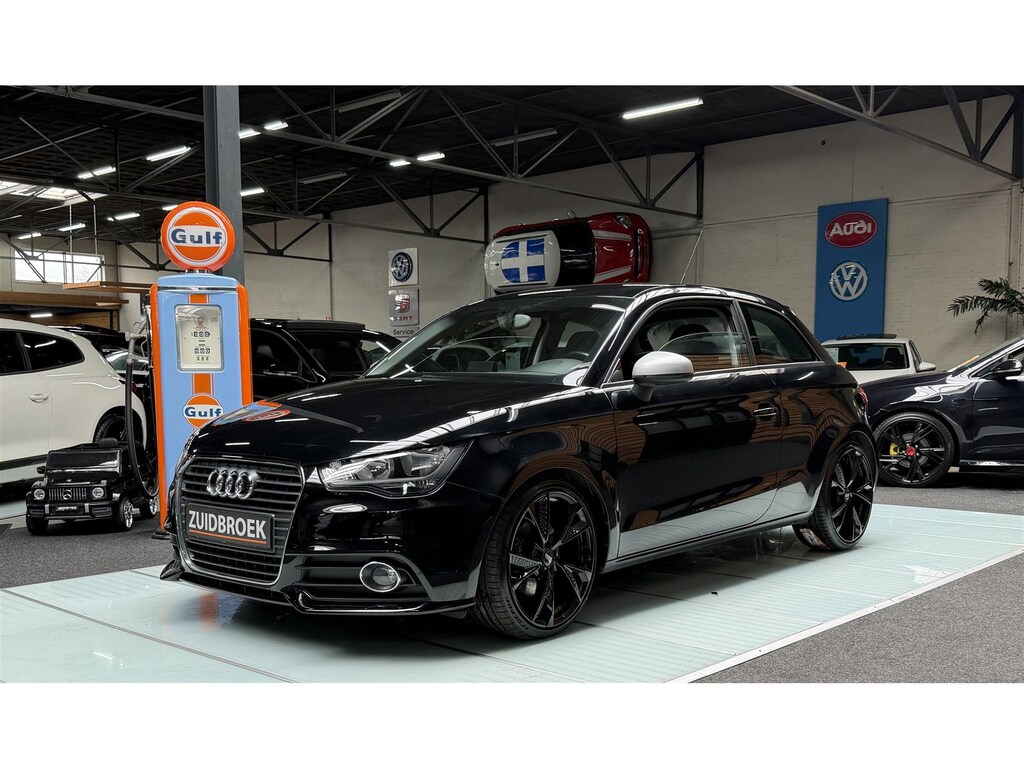 Audi A1 1.4 TSI Uniek! Black! Navi! Clima!