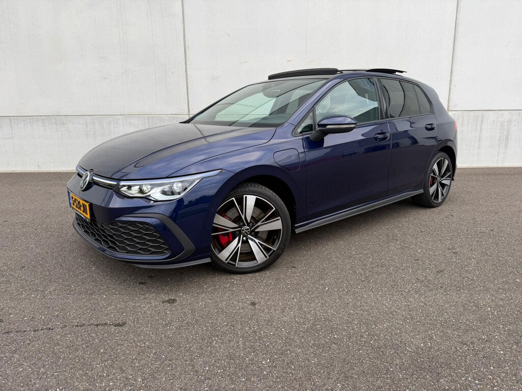 Volkswagen Golf 8 1.4 eHybrid GTE 245PK DSG NAVI LED ACC PANO PDC IQ LIGHTS STUUR en STOELVERWARMING