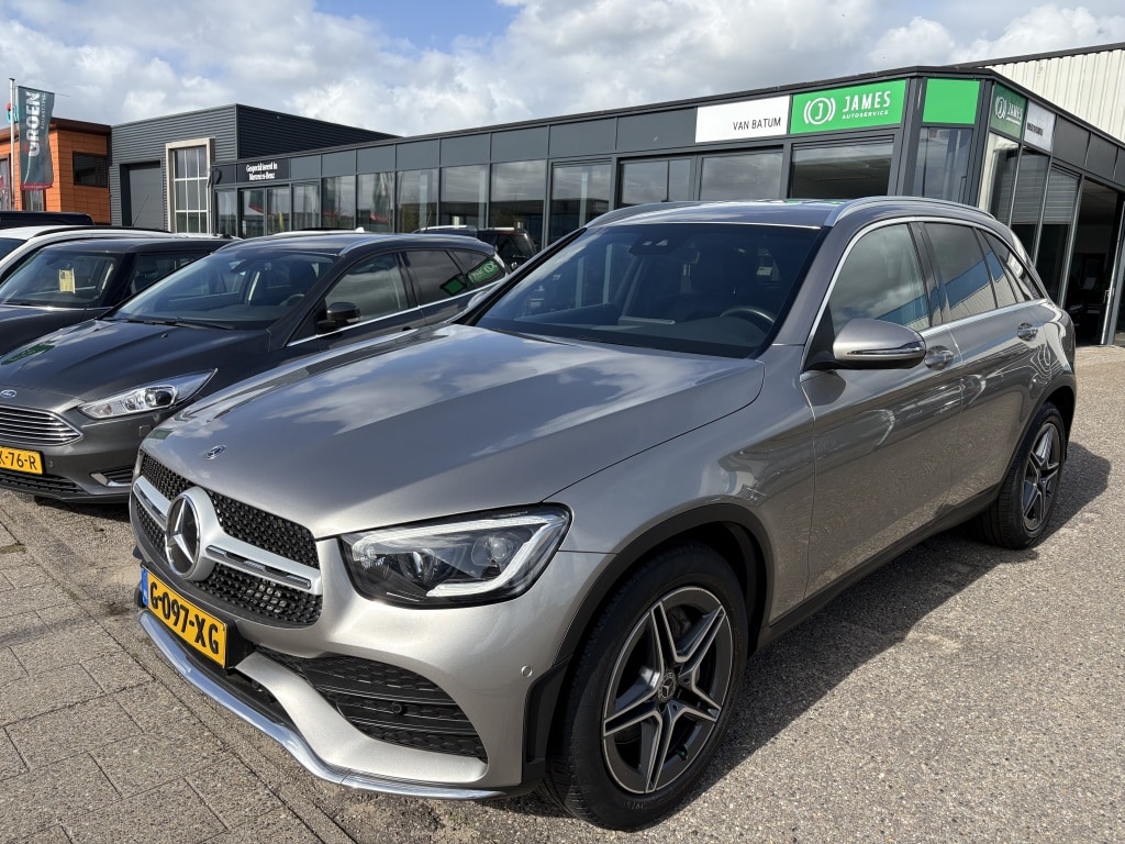 Mercedes-Benz GLC 200 Premium AMG-line