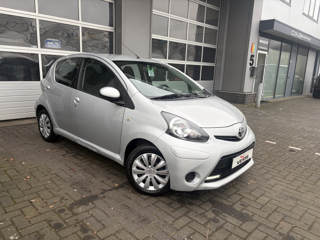 Toyota Aygo 1.0-12V Cool/ AIRCO/ LED / 3 MND GARANTIE