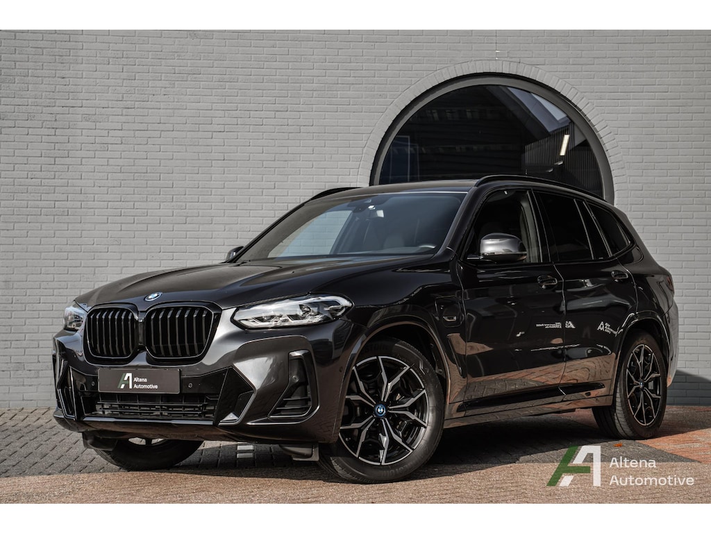 BMW X3 xDrive30e M-sport, trekhaak, panodak, comfort acces, camera, hifi