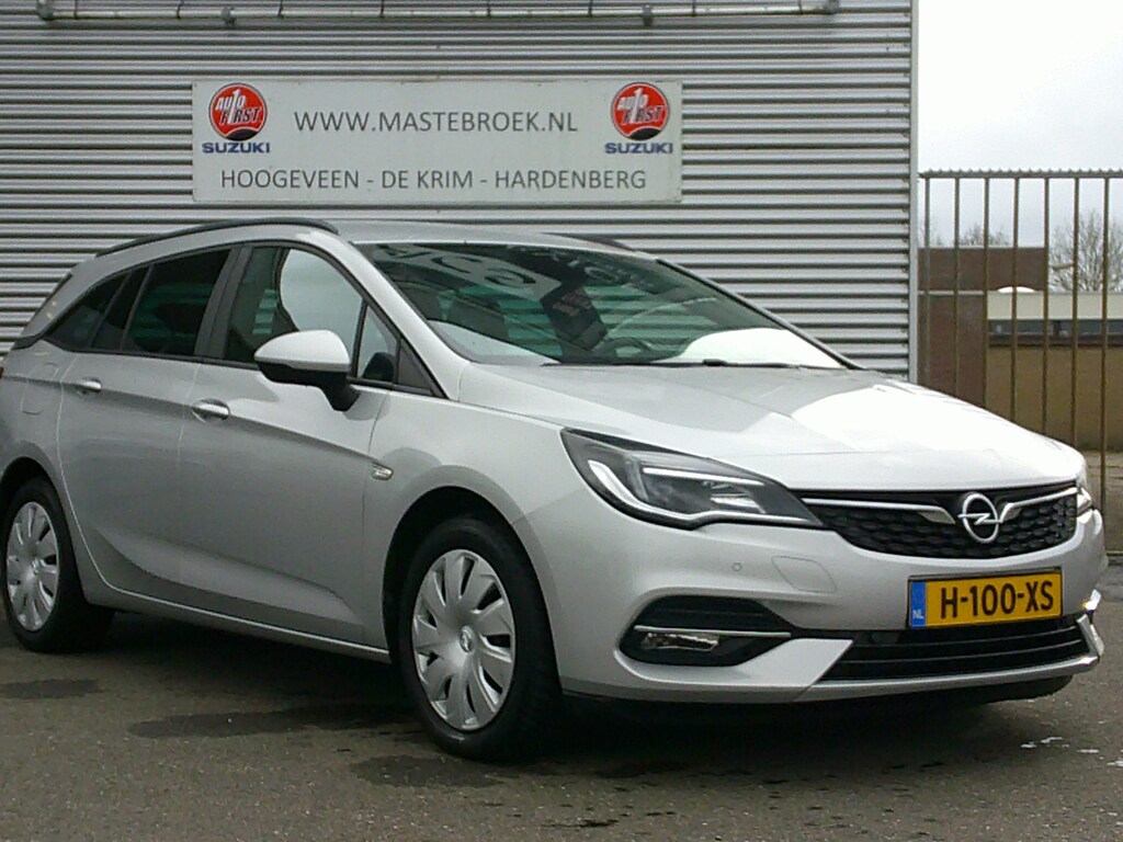 Opel Astra Sports Tourer 1.2 Business Edition Staat in Hoogeveen