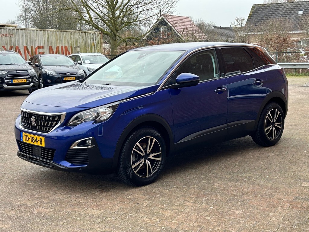 Peugeot 3008 1.2 PureTech  Executive navi,camera.leder,stoel verwarming
