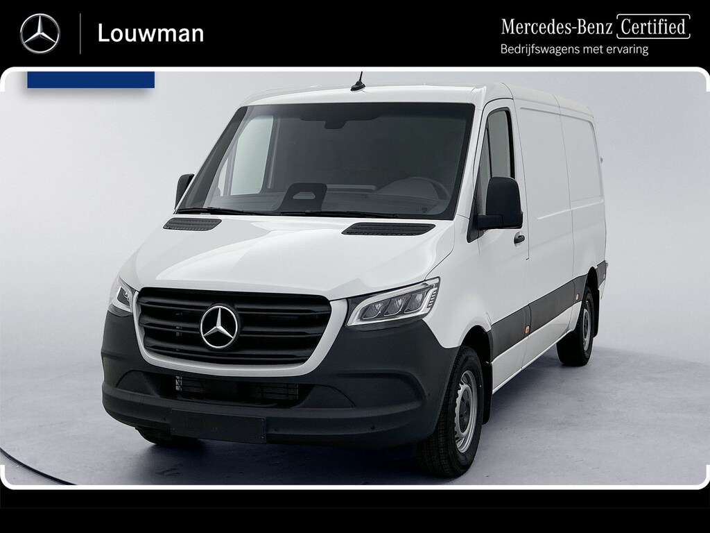 Mercedes-Benz Sprinter 319 CDI L2H1 Pro Betimmering Navigatie Stoelverwarming Trekhaak Parkeerpakket BPM vrij