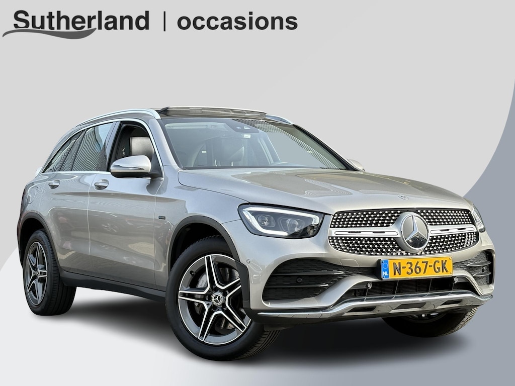 Mercedes-Benz GLC 300e 4MATIC Premium Plus | Panoramadak | Trekhaak | Achteruitrijcamera | Stoelverwarming | Half leder |