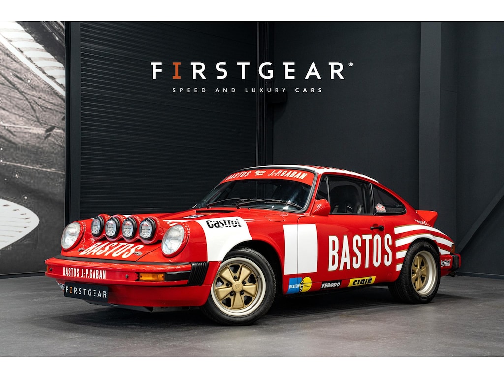 Porsche 911 2.2 T rally car *Rolkooi / Kuipstoelen / Originele 15" Fuchs-velgen / Vierpunts-veiligheidsgordels*