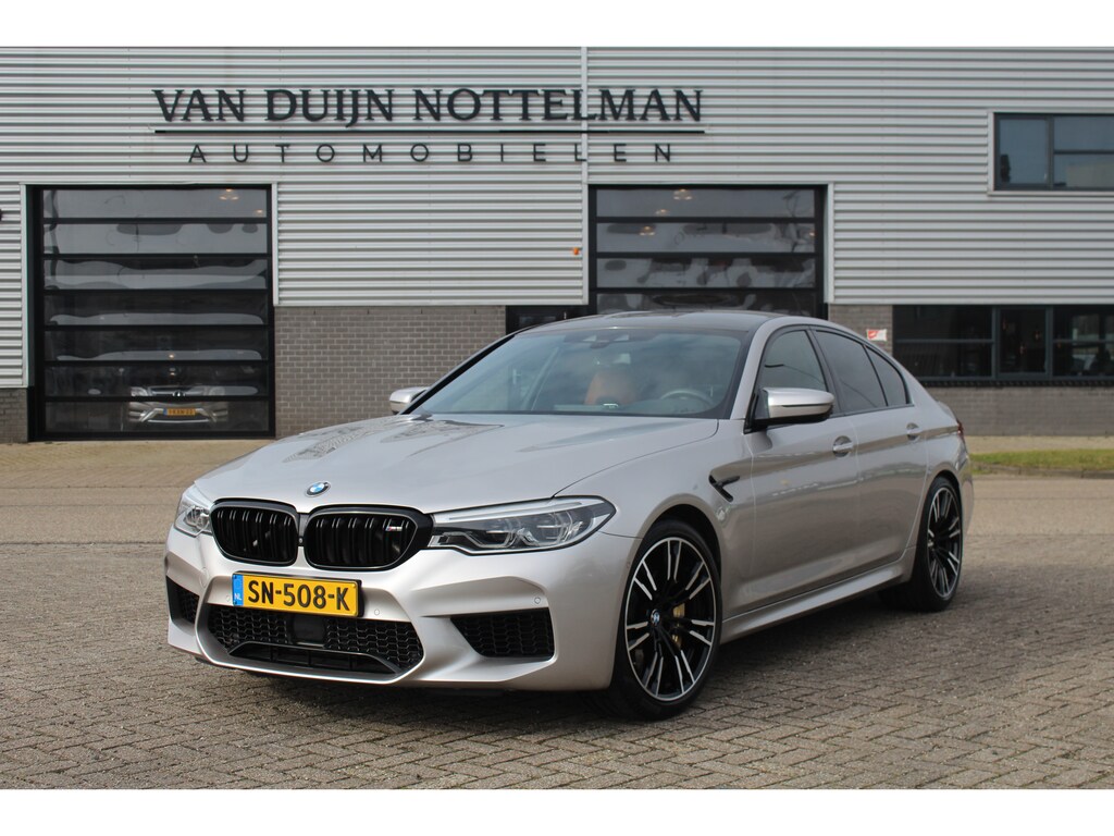 BMW M5 5-serie / Keramisch / B&W / Akrapovic / N.A.P.