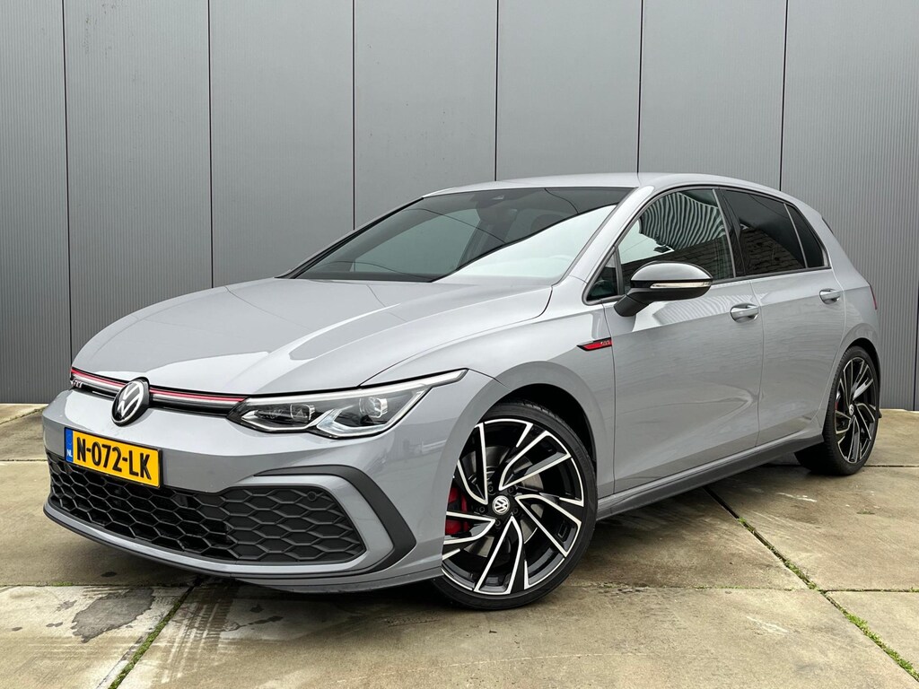 Volkswagen Golf 2.0 TSI GTI | Achteruitrijcamera | Harman Kardon | IQ Light | Stoel- Stuur Verwarming |