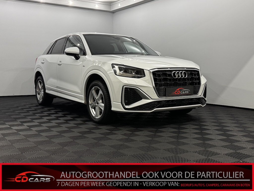 Audi Q2 35 TFSI S-line Airco, Parkeersensoren, Navi, Cruise control adaptief, Stoelverwarming, A start stop .