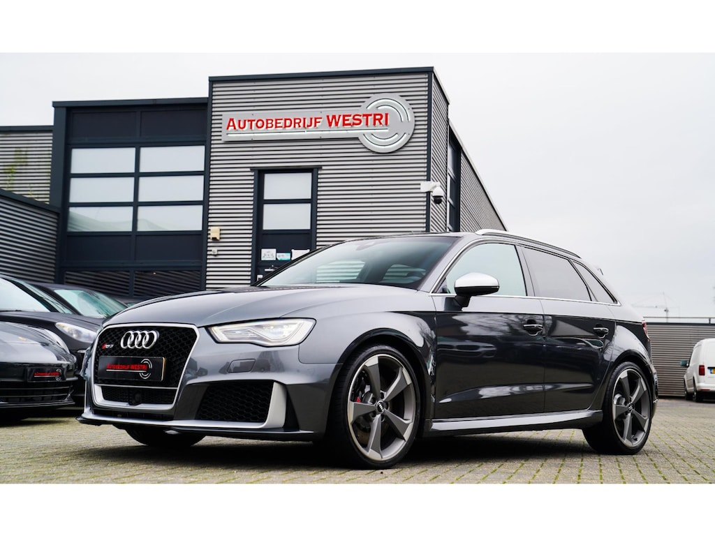Audi RS3 Sportback 2.5 TFSI RS 3 quattro Pro Line Plus | FABRIEKSNIEUW DOOR STIPT | Panorama | Carbon Pakket | NIEUW | NAP