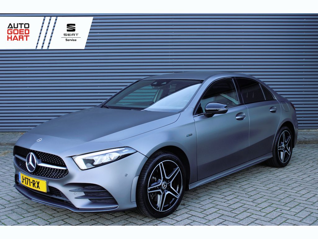 Mercedes-Benz A-klasse 250 e Business Solution AMG Limited Sfeerverlichting Camera Leer/Alcantara