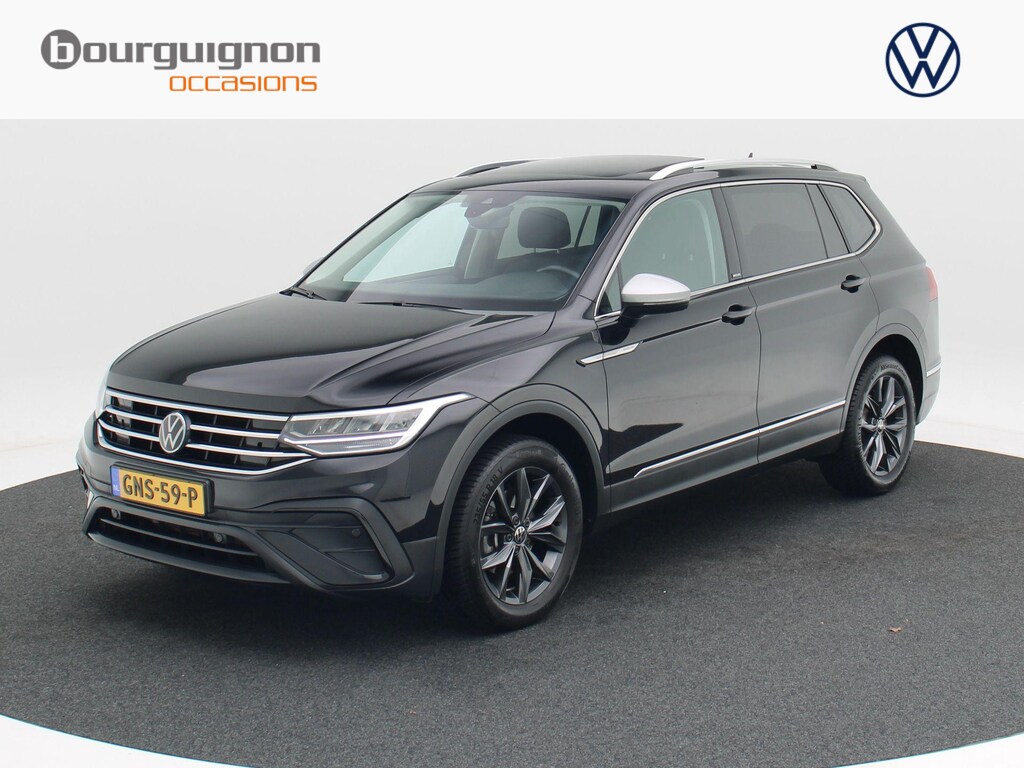 Volkswagen Tiguan Allspace 1.5 TSi 150 Pk Automaat Move 7p. | Trekhaak | Panorama Dak | Adaptive Cruise | Camera | Stoelverwarming| 18 Inch | 34.080 Km !!
