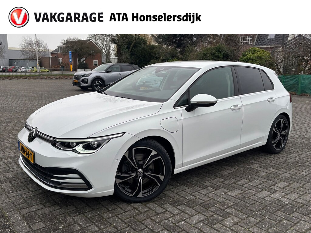 Volkswagen Golf 1.4 eHybrid Style | Cruise | Climate | Stoel/stuur verwarming |