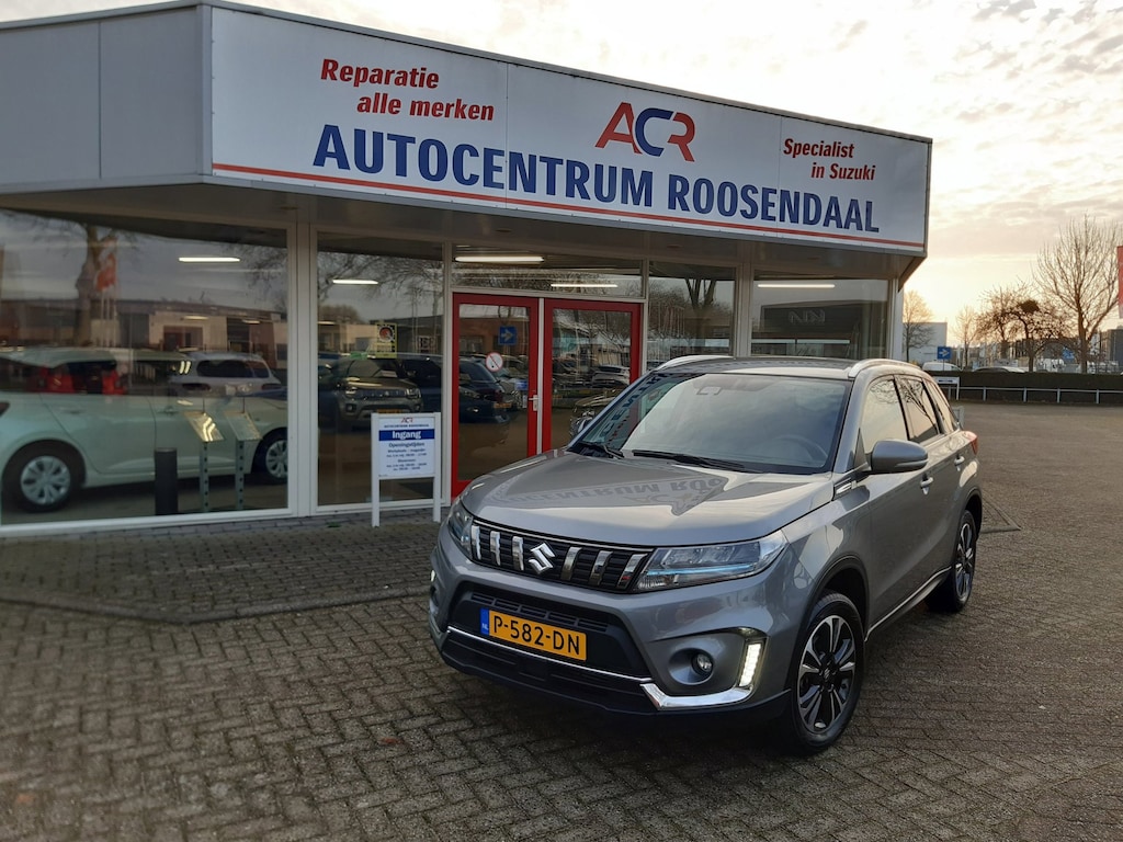 Suzuki Vitara 1.4 Boosterjet Style Smart Hybrid met trekhaak 1e eigenaar Stijl