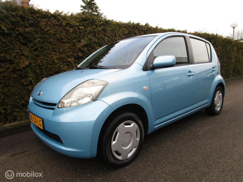 Daihatsu Sirion 2 1.0-12V Trend