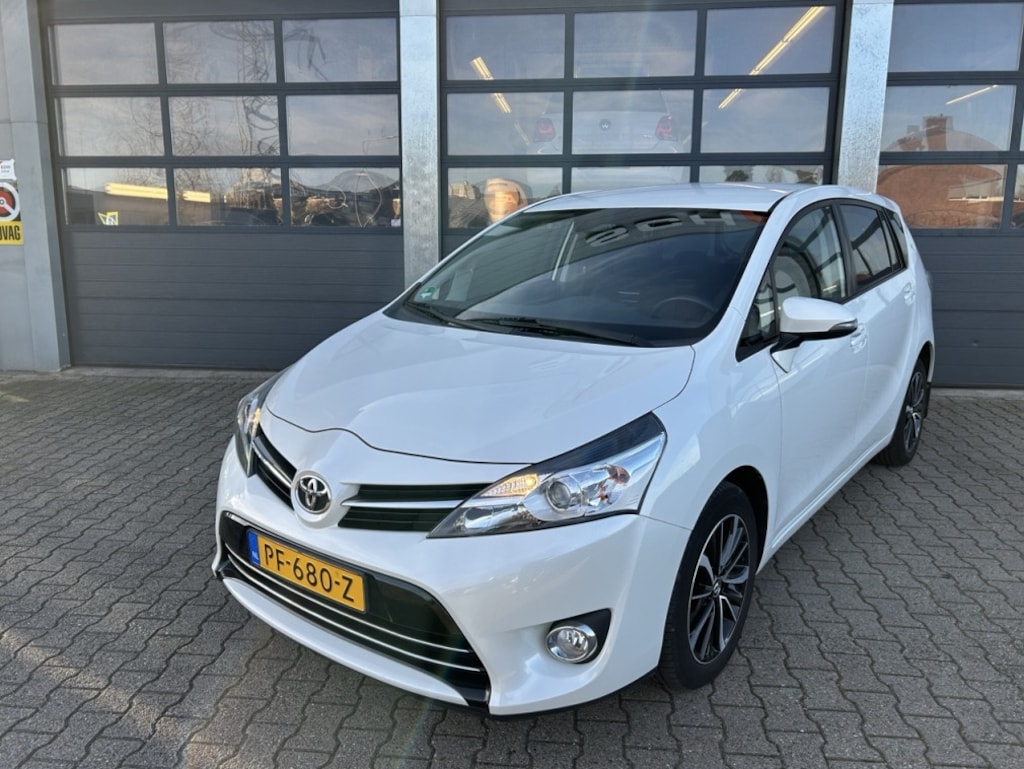 Toyota Verso 1.8 VVT-i 147pk Automaat Dynamic