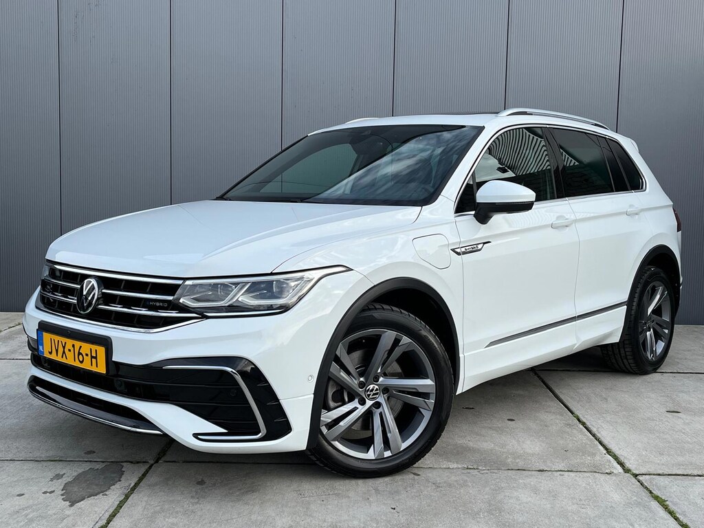 Volkswagen Tiguan 1.4 TSI eHybrid R-Line Business+ | 360 Camera | Elek. Trekhaak | IQ Light | Lederen Bekleding | Panoramadak |