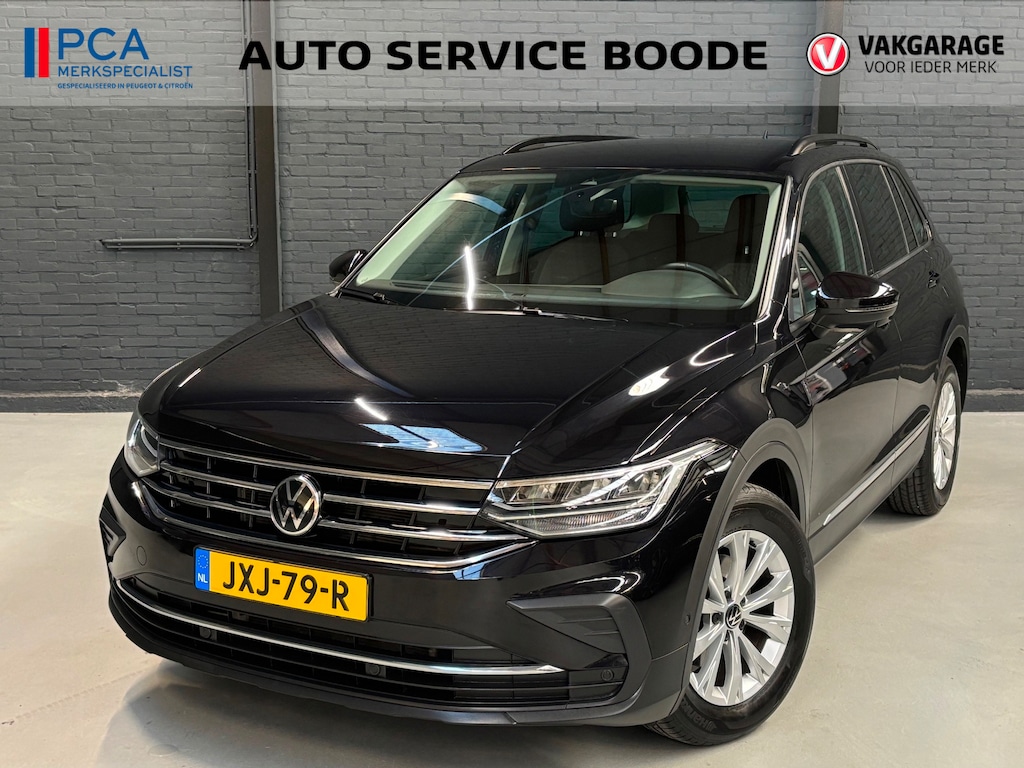 Volkswagen Tiguan 1.5 TSI (150 pk) Life automaat - trekhaak - adapt. cruise - keyless
