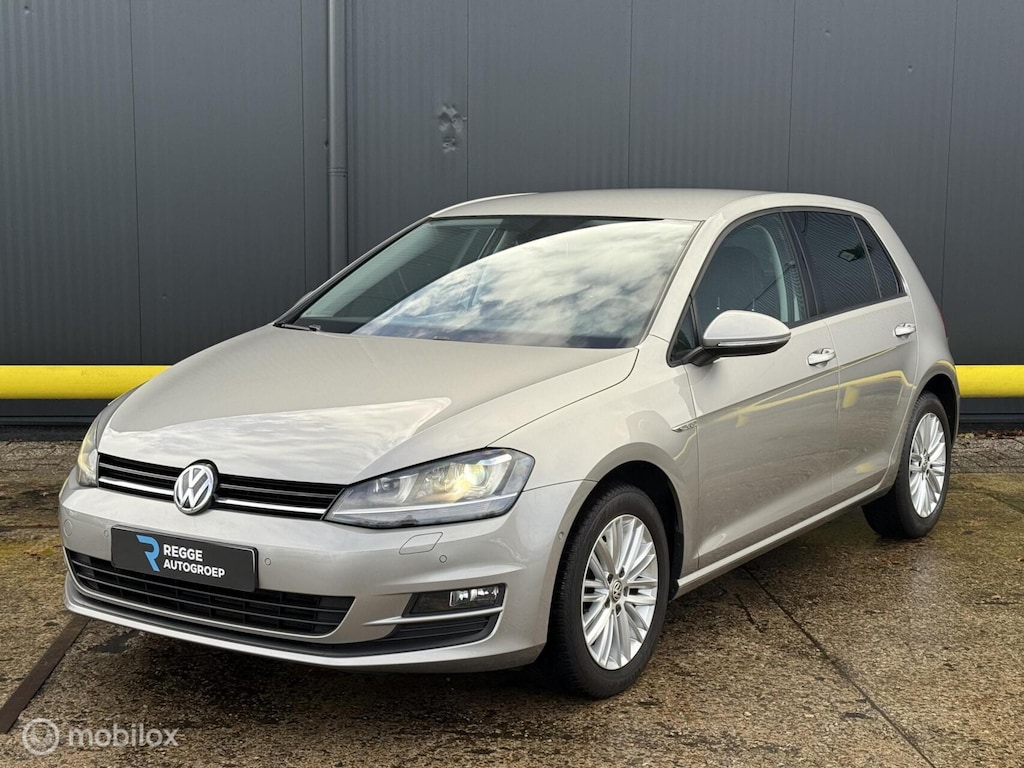 Volkswagen Golf 1.2 TSI CUP Edition XENON | STOELVERWARMING