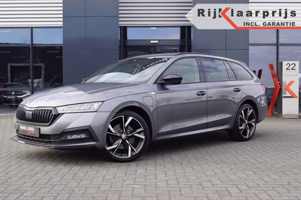 Skoda Octavia Combi 1.4 TSI iV 204pk Sportline/Panodak/Sportstoelen elektr./ ACC/DCC/Head-up/AppConnect